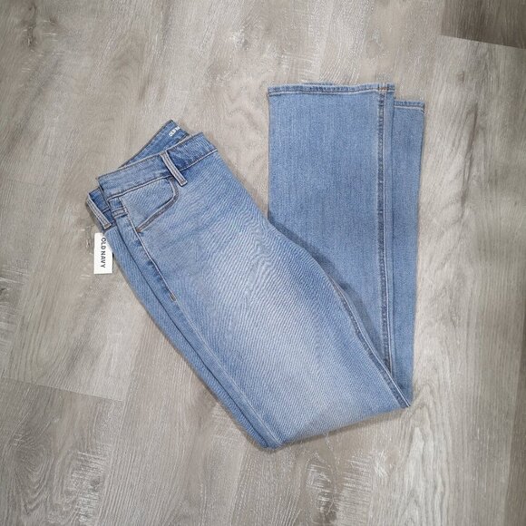 NWT Old Navy Ladies Size 6 Light Wash Mid Rise Bootcut Blue Jeans - Picture 9 of 13